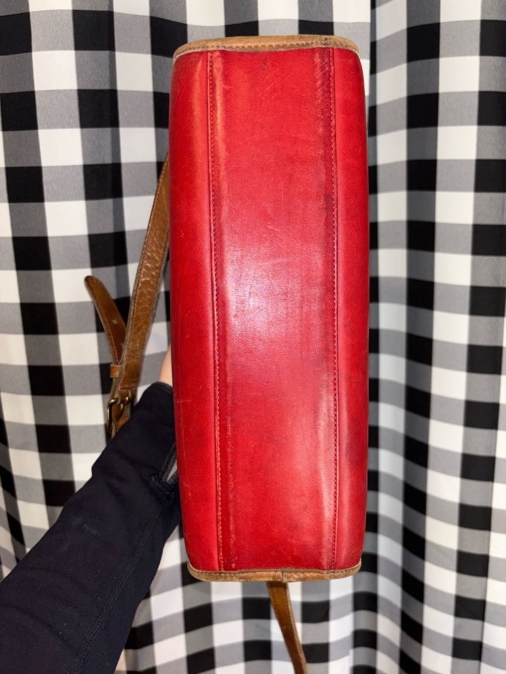 Coach 1980s Red Swagger Spectator Bag Made in USA 0472-044 - Picture 6 of 8